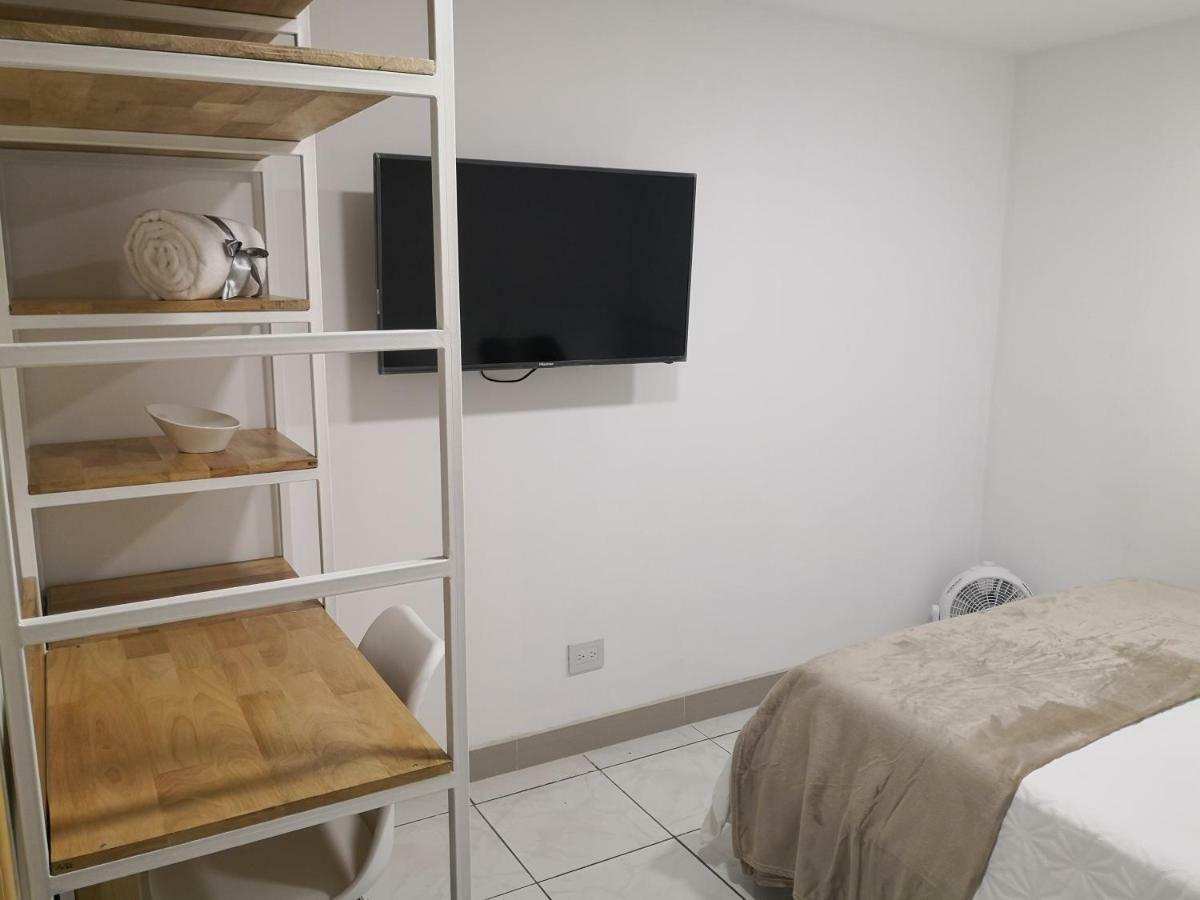Apartments And Rooms Distecon グアテマラシティ エクステリア 写真