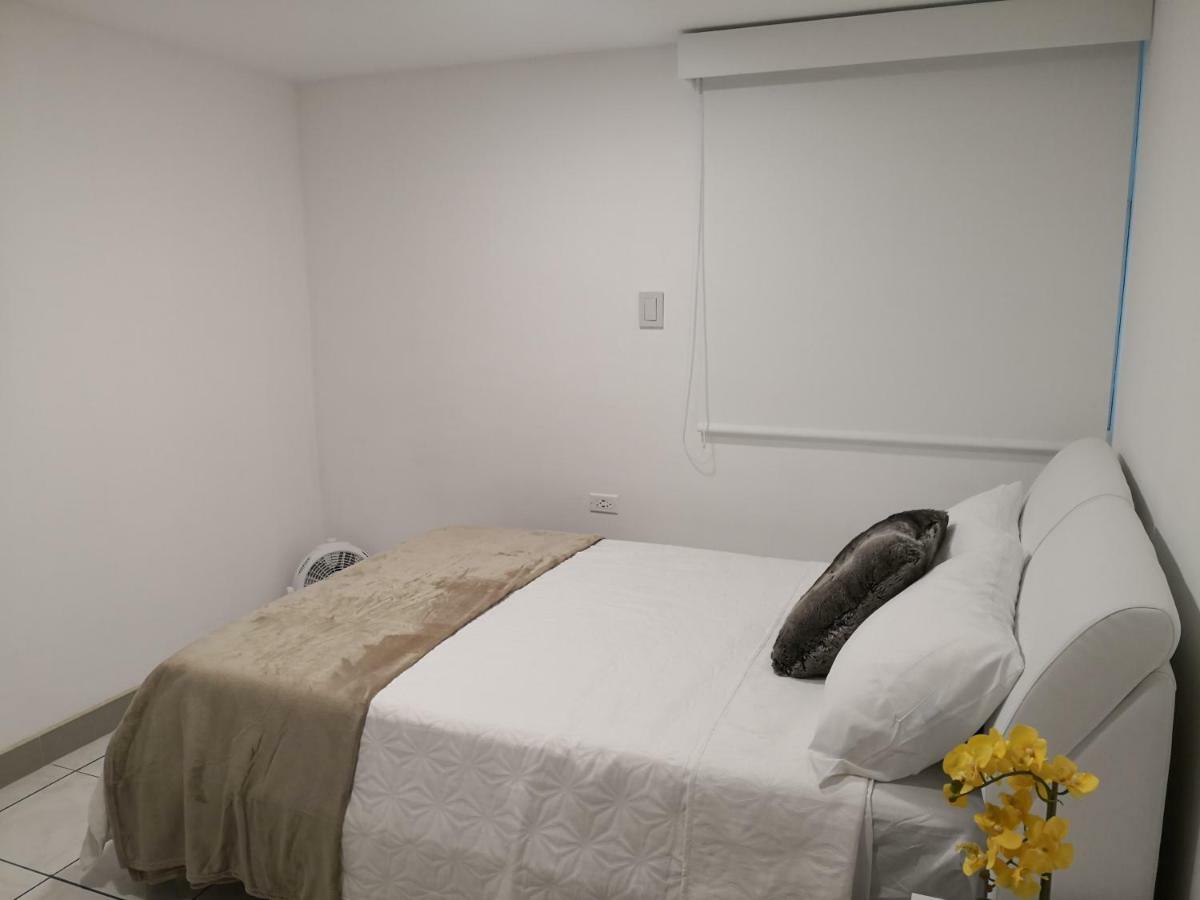 Apartments And Rooms Distecon グアテマラシティ エクステリア 写真